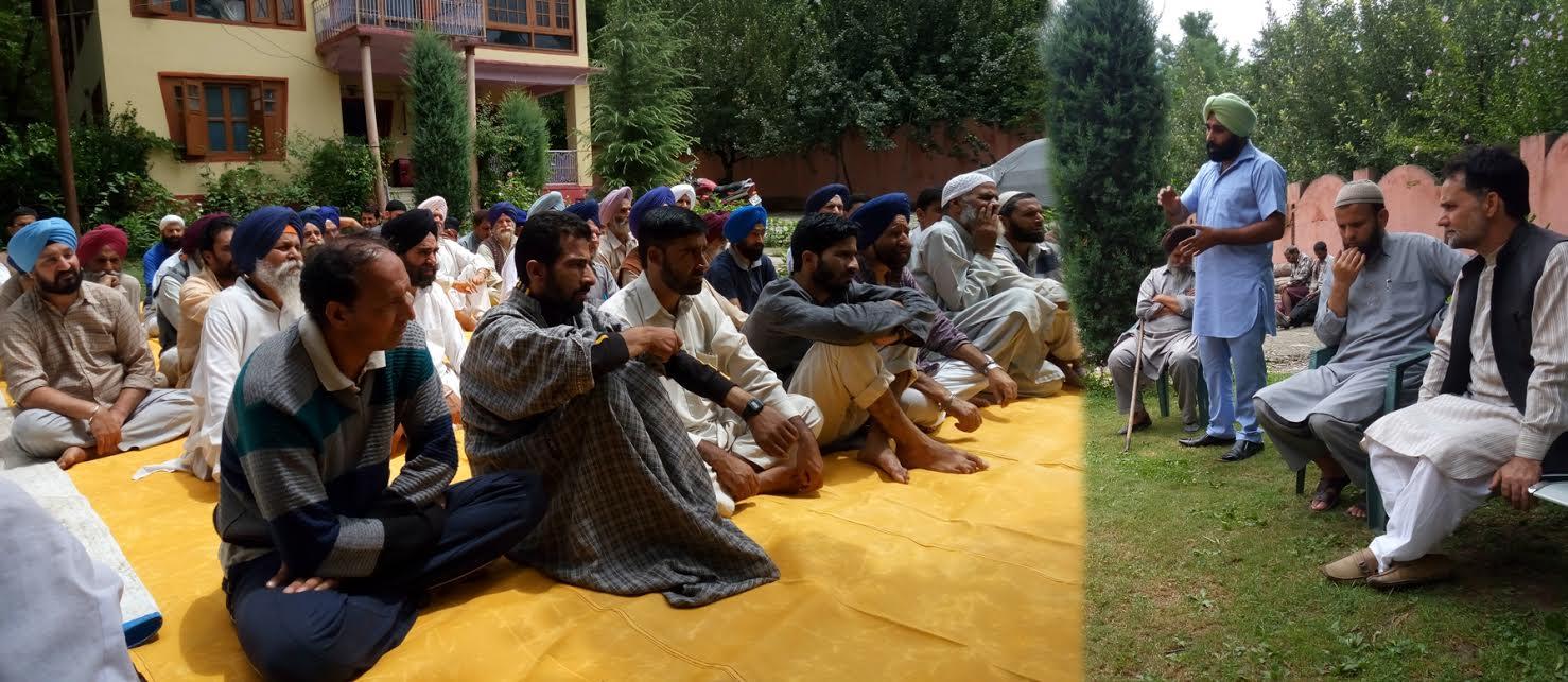 JKSPF Devinder Singh-led Hurriyat (G) leaders visit Tral